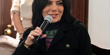 Salud mental en escuelas fortalece bienestar social en la capital