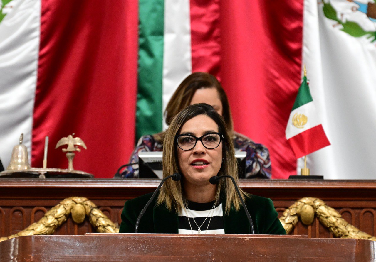 ¡Los Ojos de la Capital!