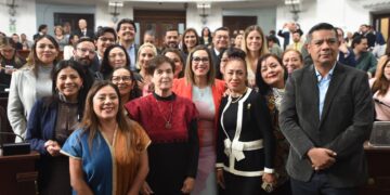 ¡Los Ojos de la Capital!